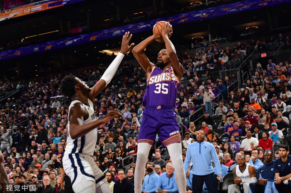 方面扮演重 方面扮演重