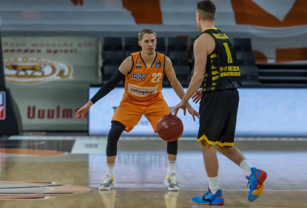 使辽宁队的 使辽宁队的